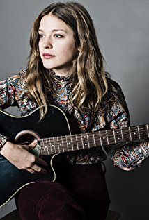 Актер Эмма Луиз Сондерс