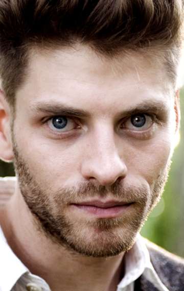 Актер Йонас Егермайр