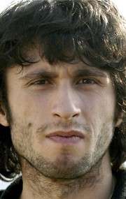 Актер Драгош Букур