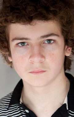 Актер Джеймс Холли