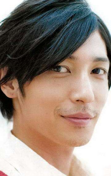 Актер Хироси Тамаки