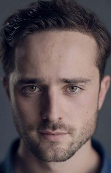 Актер Мэттью Хоуксли