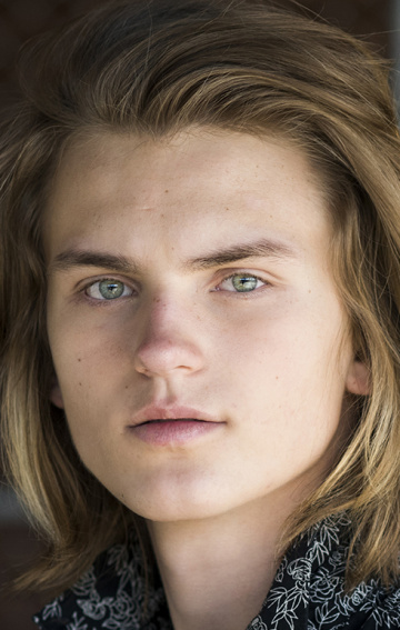 Актер Тексас Уоттерстон