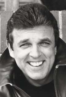 Актер Бобби Купер