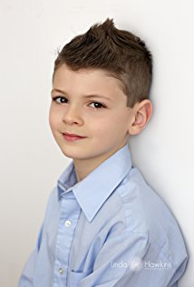 Актер Каден Барри