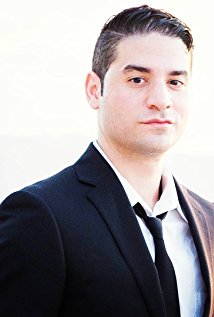 Актер Paul Ron Cruz