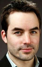 Актер Крис Битем