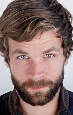 Актер Брендан Секстон III