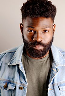 Актер Дэвид Опегбеми