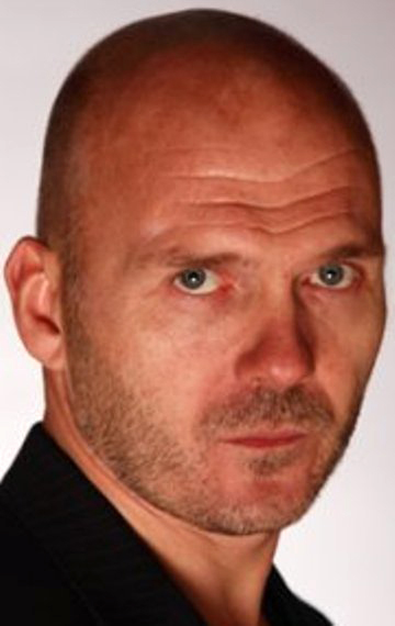 Актер Бэрри Аирд