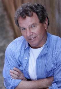 Актер Джеймс Маршалл Кейс