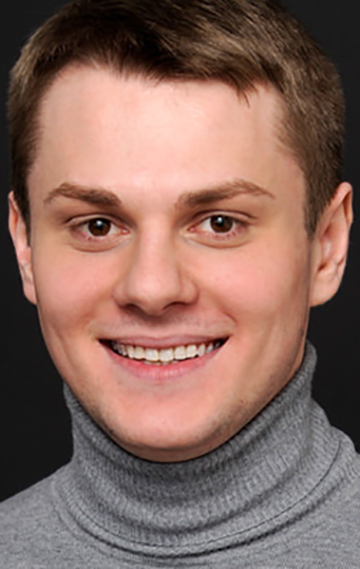 Актер Ярослав Бережнов