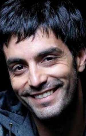 Актер Адриан Наварро