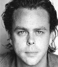 Актер Брюс Маккиннон