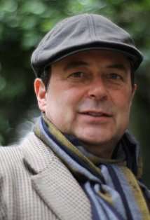 Актер Мэттью Джейкобс