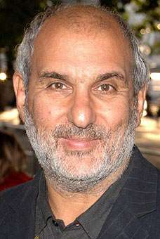 Актер Алан Йентоб