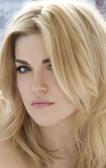 Фото Карли МакКиллип