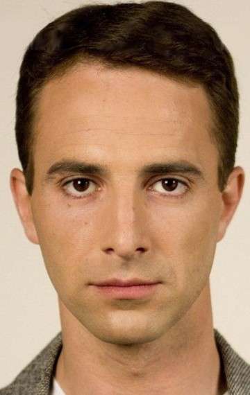 Актер Илья Любимов