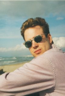 Актер Гари Эванс