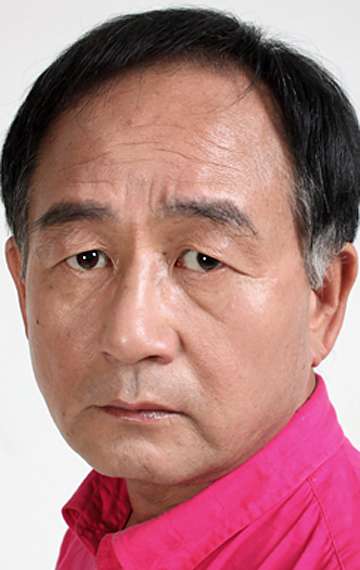 Актер Кён-чжин Мин