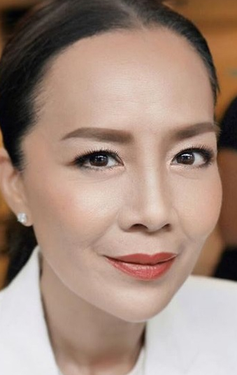 Актер Пенпак Сирикул