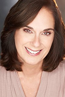 Актер Valerie Hall