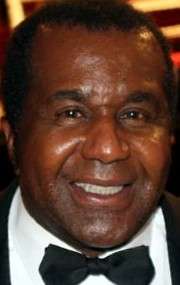 Актер Эмануэл Стюарт