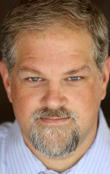 Актер Абрахам Бенруби