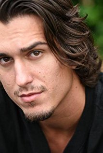 Актер Cade Shepard