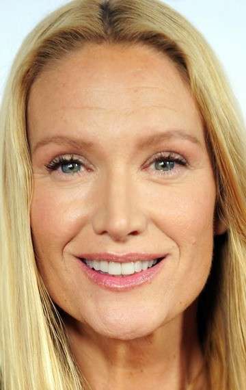 Актер Келли Линч