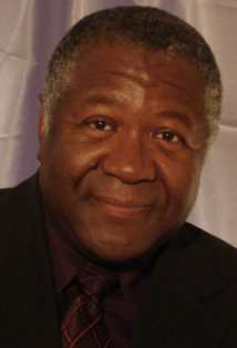 Актер Элвин Сандерс