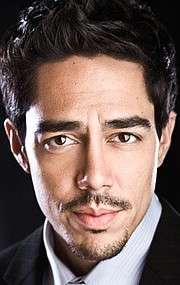 Фото Зак Сантьяго