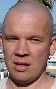 Актер Валера Канищев