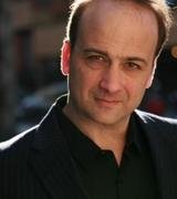 Актер Марко Греко