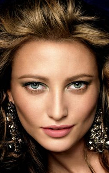 Актер Нут Сиир