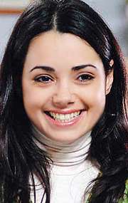 Актер Озгю Намаль