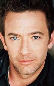 Актер Дэвид Фаустино