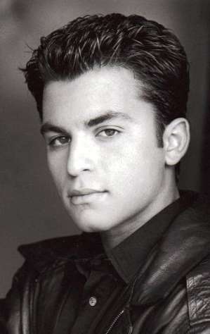 Актер Дж.Д. Дэниелс