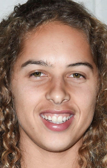 Фото Олэн Пренатт