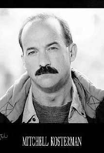 Актер Митчелл Костерман