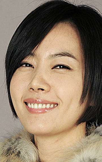 Актер Ю-ми Ким