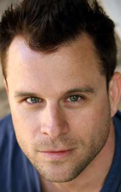 Актер Джереми Кэмпбелл