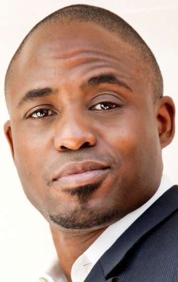 Актер Уэйн Брэди