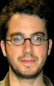 Актер Джонатан Сафран Фоер