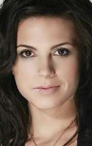 Актер Леа Кейрнс