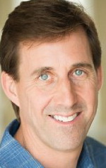 Актер Лон Гоуэн