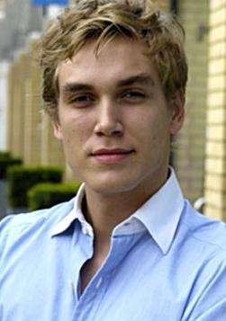 Актер Фредди Сэйерс