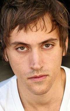 Актер Нико Никотера