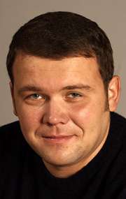 Актер Виктор Низовой