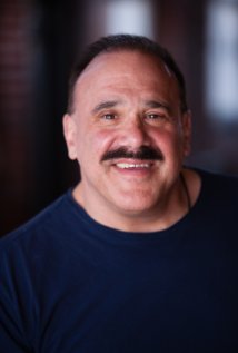 Актер Тед Арсиди